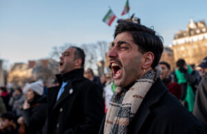 Lire la suite à propos de l’article Manifestation en soutien au peuple iranien  Paris – 180126